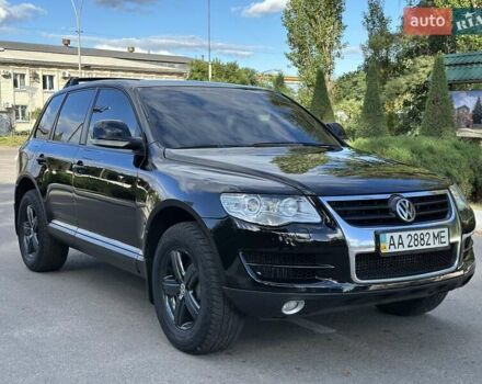 Чорний Фольксваген Туарег, об'ємом двигуна 3 л та пробігом 251 тис. км за 10699 $, фото 2 на Automoto.ua