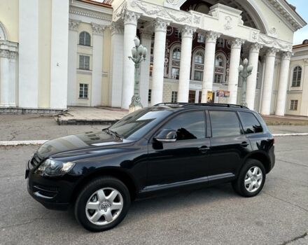 Чорний Фольксваген Туарег, об'ємом двигуна 3 л та пробігом 221 тис. км за 9800 $, фото 5 на Automoto.ua