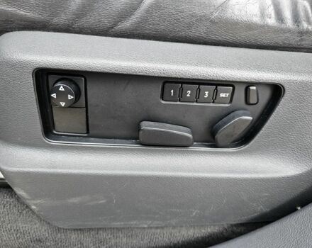 Черный Фольксваген Туарег, объемом двигателя 3.6 л и пробегом 250 тыс. км за 10700 $, фото 9 на Automoto.ua