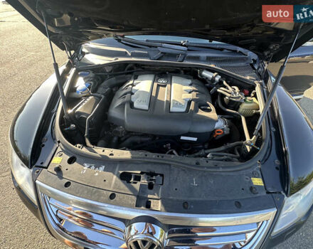 Черный Фольксваген Туарег, объемом двигателя 2.99 л и пробегом 342 тыс. км за 9122 $, фото 18 на Automoto.ua