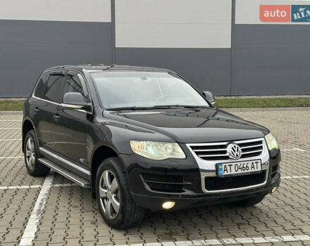 Черный Фольксваген Туарег, объемом двигателя 3 л и пробегом 270 тыс. км за 10500 $, фото 1 на Automoto.ua