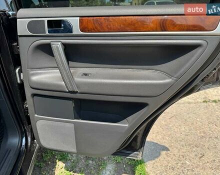 Чорний Фольксваген Туарег, об'ємом двигуна 2.97 л та пробігом 110 тис. км за 12900 $, фото 17 на Automoto.ua
