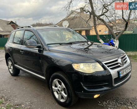 Чорний Фольксваген Туарег, об'ємом двигуна 3 л та пробігом 360 тис. км за 8400 $, фото 3 на Automoto.ua