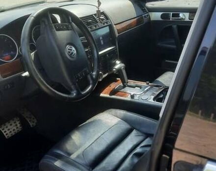 Чорний Фольксваген Туарег, об'ємом двигуна 2.97 л та пробігом 353 тис. км за 10500 $, фото 10 на Automoto.ua