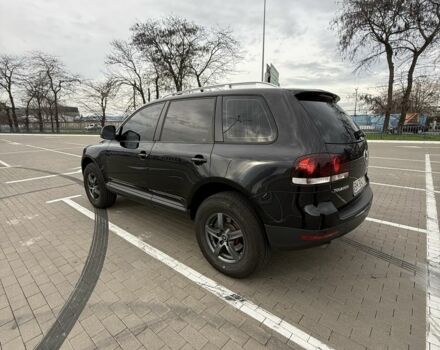 Черный Фольксваген Туарег, объемом двигателя 3 л и пробегом 263 тыс. км за 12500 $, фото 5 на Automoto.ua