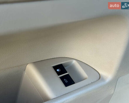 Черный Фольксваген Туарег, объемом двигателя 2.97 л и пробегом 240 тыс. км за 12200 $, фото 51 на Automoto.ua