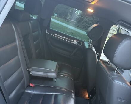 Чорний Фольксваген Туарег, об'ємом двигуна 3 л та пробігом 221 тис. км за 9800 $, фото 13 на Automoto.ua