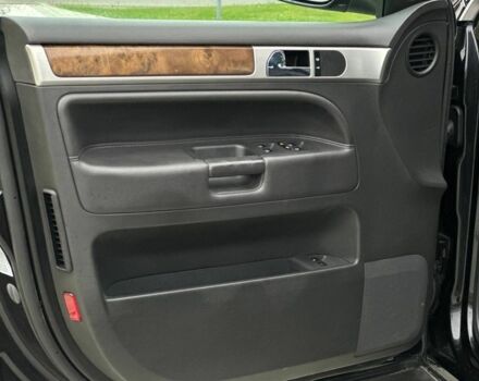 Черный Фольксваген Туарег, объемом двигателя 3.6 л и пробегом 200 тыс. км за 9800 $, фото 19 на Automoto.ua