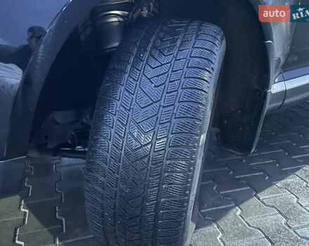 Черный Фольксваген Туарег, объемом двигателя 2.97 л и пробегом 159 тыс. км за 13800 $, фото 32 на Automoto.ua