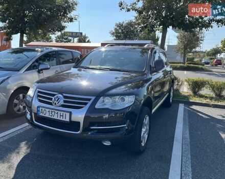 Черный Фольксваген Туарег, объемом двигателя 2.97 л и пробегом 214 тыс. км за 13500 $, фото 8 на Automoto.ua