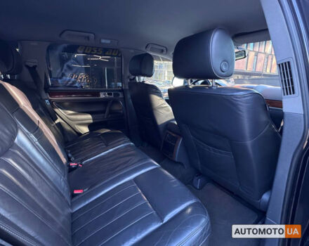 Черный Фольксваген Туарег, объемом двигателя 3 л и пробегом 452 тыс. км за 11000 $, фото 15 на Automoto.ua