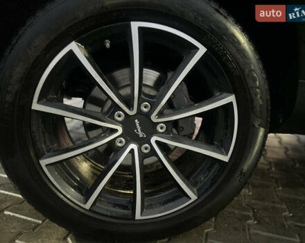 Черный Фольксваген Туарег, объемом двигателя 2.97 л и пробегом 159 тыс. км за 13800 $, фото 33 на Automoto.ua