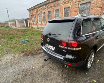 Черный Фольксваген Туарег, объемом двигателя 2.5 л и пробегом 265 тыс. км за 11500 $, фото 2 на Automoto.ua