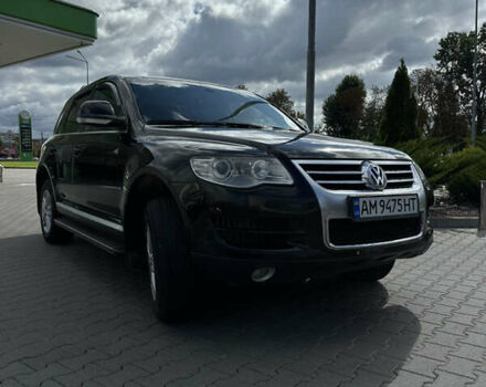 Черный Фольксваген Туарег, объемом двигателя 3 л и пробегом 289 тыс. км за 11800 $, фото 1 на Automoto.ua