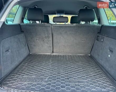 Чорний Фольксваген Туарег, об'ємом двигуна 3 л та пробігом 340 тис. км за 10900 $, фото 38 на Automoto.ua