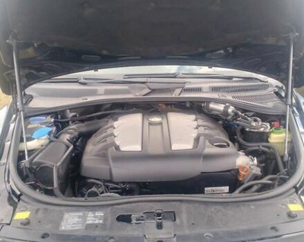 Чорний Фольксваген Туарег, об'ємом двигуна 2.97 л та пробігом 284 тис. км за 12000 $, фото 8 на Automoto.ua