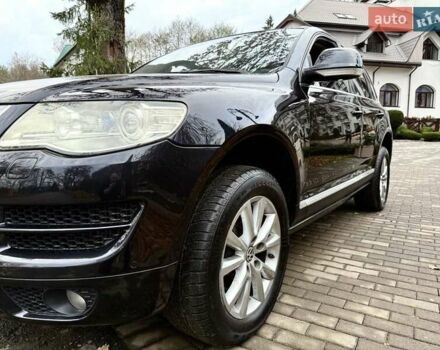 Черный Фольксваген Туарег, объемом двигателя 3 л и пробегом 203 тыс. км за 10999 $, фото 26 на Automoto.ua