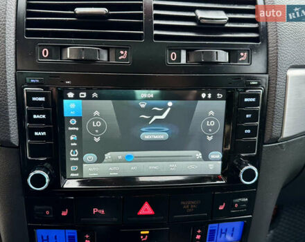 Черный Фольксваген Туарег, объемом двигателя 3 л и пробегом 280 тыс. км за 11700 $, фото 31 на Automoto.ua