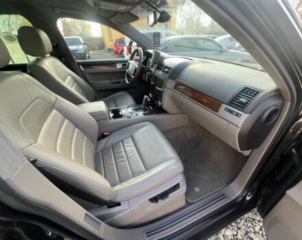 Черный Фольксваген Туарег, объемом двигателя 3 л и пробегом 264 тыс. км за 11799 $, фото 9 на Automoto.ua