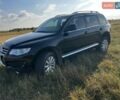 Чорний Фольксваген Туарег, об'ємом двигуна 2.97 л та пробігом 284 тис. км за 12000 $, фото 3 на Automoto.ua