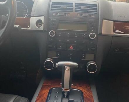 Черный Фольксваген Туарег, объемом двигателя 3.6 л и пробегом 148 тыс. км за 14000 $, фото 18 на Automoto.ua