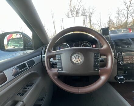 Черный Фольксваген Туарег, объемом двигателя 3 л и пробегом 264 тыс. км за 11799 $, фото 13 на Automoto.ua