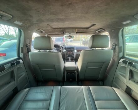 Черный Фольксваген Туарег, объемом двигателя 3 л и пробегом 264 тыс. км за 11799 $, фото 23 на Automoto.ua