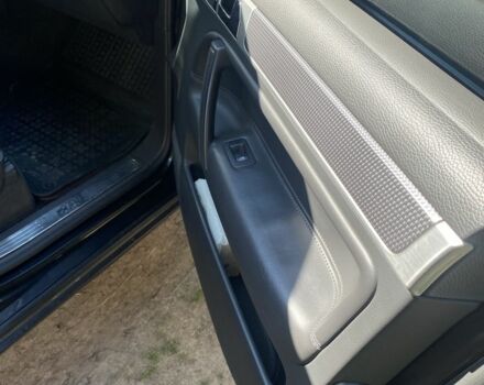 Черный Фольксваген Туарег, объемом двигателя 3 л и пробегом 290 тыс. км за 13350 $, фото 14 на Automoto.ua