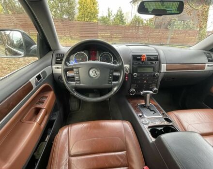 Черный Фольксваген Туарег, объемом двигателя 3 л и пробегом 379 тыс. км за 6630 $, фото 5 на Automoto.ua