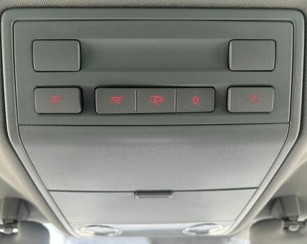 Чорний Фольксваген Туарег, об'ємом двигуна 3 л та пробігом 250 тис. км за 6999 $, фото 8 на Automoto.ua