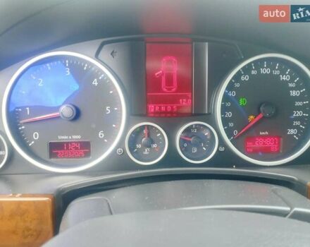 Чорний Фольксваген Туарег, об'ємом двигуна 2.97 л та пробігом 284 тис. км за 12000 $, фото 1 на Automoto.ua