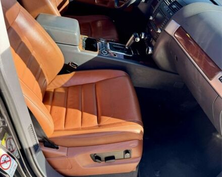 Фольксваген Туарег 2009 в Ровно на Automoto.ua Черный Фольксваген Туарег, объемом двигателя 3 л и пробегом 254 тыс. км за 6800 $, фото 14 на Automoto.ua