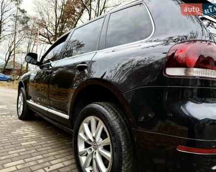 Черный Фольксваген Туарег, объемом двигателя 3 л и пробегом 203 тыс. км за 10999 $, фото 24 на Automoto.ua