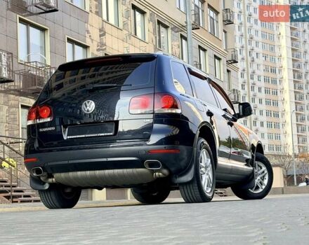 Черный Фольксваген Туарег, объемом двигателя 3.6 л и пробегом 184 тыс. км за 12999 $, фото 4 на Automoto.ua