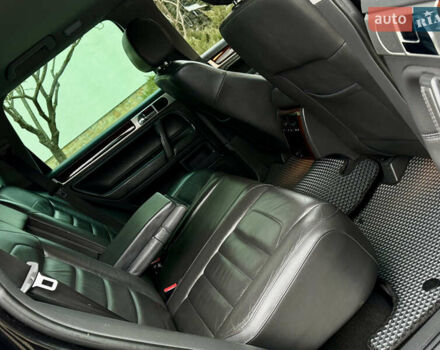 Черный Фольксваген Туарег, объемом двигателя 3 л и пробегом 280 тыс. км за 11700 $, фото 22 на Automoto.ua