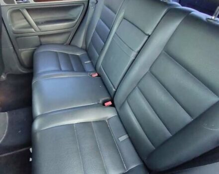 Черный Фольксваген Туарег, объемом двигателя 2.5 л и пробегом 294 тыс. км за 10800 $, фото 13 на Automoto.ua