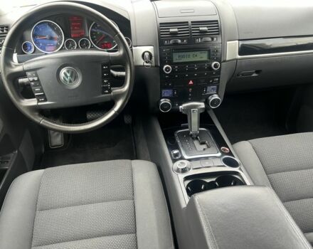 Чорний Фольксваген Туарег, об'ємом двигуна 3 л та пробігом 250 тис. км за 6999 $, фото 9 на Automoto.ua