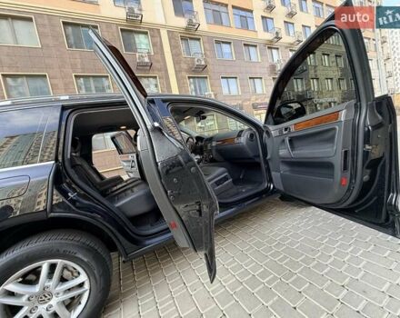 Черный Фольксваген Туарег, объемом двигателя 3.6 л и пробегом 184 тыс. км за 12999 $, фото 28 на Automoto.ua