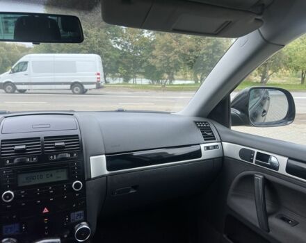 Чорний Фольксваген Туарег, об'ємом двигуна 3 л та пробігом 250 тис. км за 6999 $, фото 10 на Automoto.ua