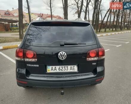 Черный Фольксваген Туарег, объемом двигателя 2.5 л и пробегом 294 тыс. км за 10800 $, фото 4 на Automoto.ua