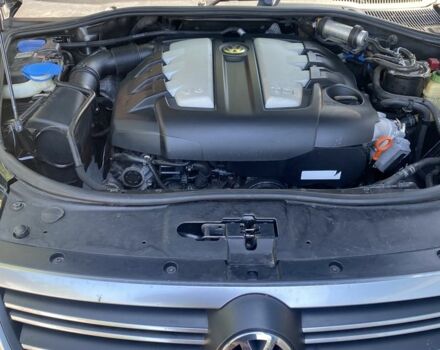 Черный Фольксваген Туарег, объемом двигателя 3 л и пробегом 290 тыс. км за 13350 $, фото 17 на Automoto.ua