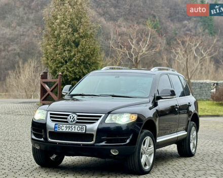 Черный Фольксваген Туарег, объемом двигателя 3 л и пробегом 280 тыс. км за 11700 $, фото 10 на Automoto.ua