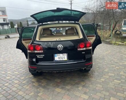 Черный Фольксваген Туарег, объемом двигателя 2.97 л и пробегом 348 тыс. км за 12500 $, фото 7 на Automoto.ua