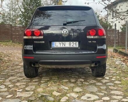 Черный Фольксваген Туарег, объемом двигателя 3 л и пробегом 379 тыс. км за 6630 $, фото 1 на Automoto.ua