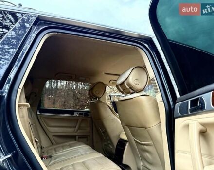 Черный Фольксваген Туарег, объемом двигателя 3 л и пробегом 203 тыс. км за 10999 $, фото 10 на Automoto.ua