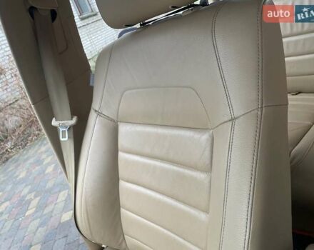 Черный Фольксваген Туарег, объемом двигателя 2.97 л и пробегом 348 тыс. км за 12500 $, фото 2 на Automoto.ua