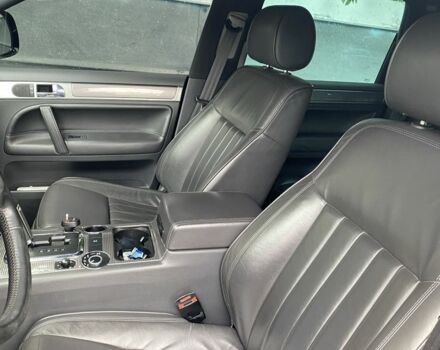 Черный Фольксваген Туарег, объемом двигателя 3 л и пробегом 290 тыс. км за 13350 $, фото 19 на Automoto.ua