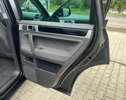 Чорний Фольксваген Туарег, об'ємом двигуна 3 л та пробігом 250 тис. км за 6999 $, фото 16 на Automoto.ua