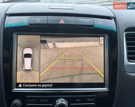 Черный Фольксваген Туарег, объемом двигателя 3 л и пробегом 130 тыс. км за 16300 $, фото 56 на Automoto.ua