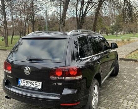 Чорний Фольксваген Туарег, об'ємом двигуна 3 л та пробігом 270 тис. км за 14700 $, фото 4 на Automoto.ua
